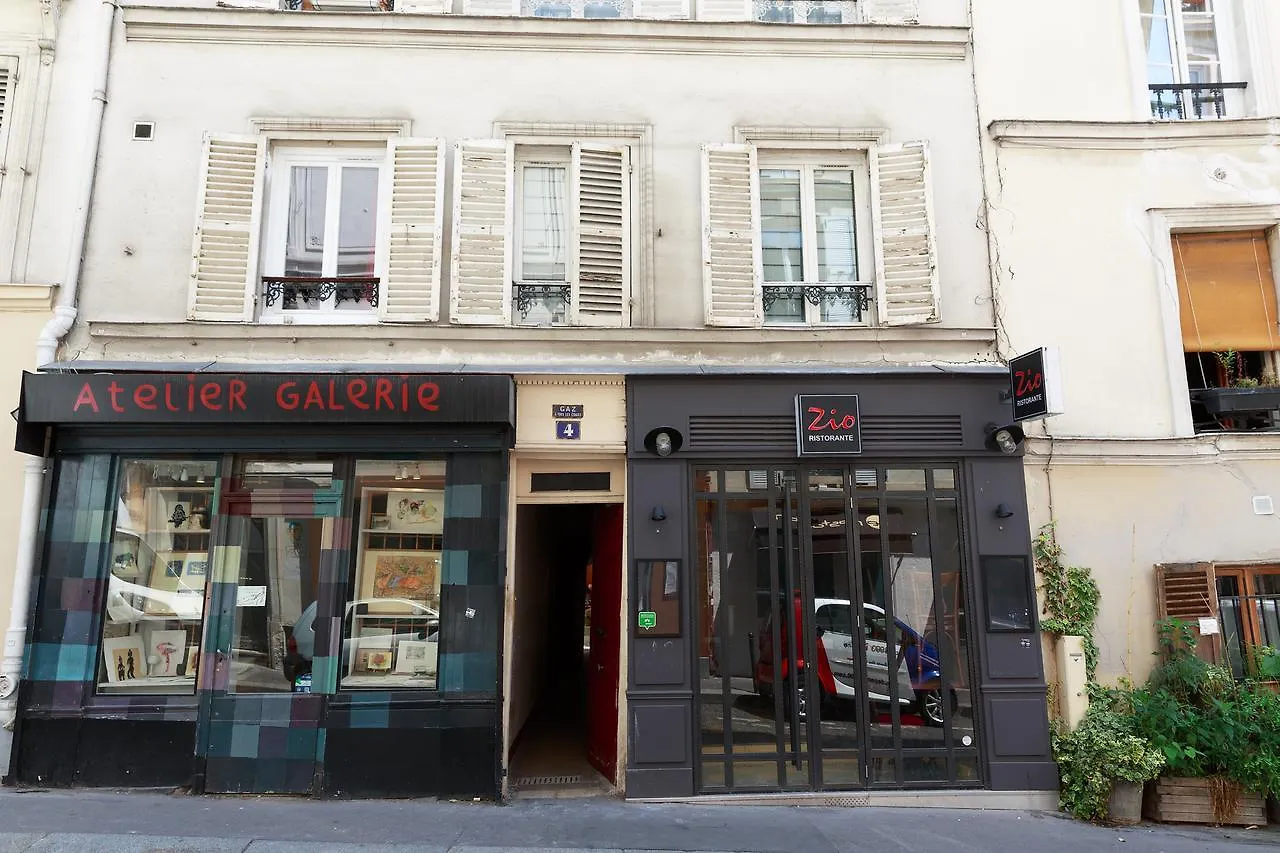 Apartment Montmartre Audran Paris